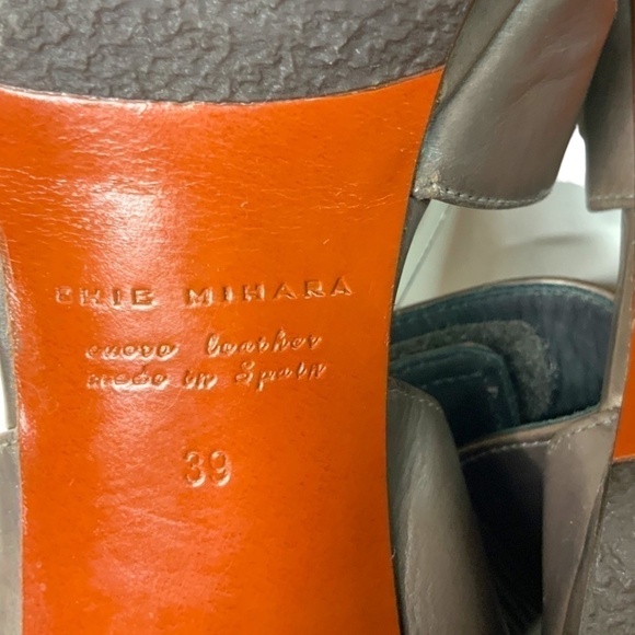 Chie MIHARA Brown Genuine Leather Closed Toe Heeled Mary Jane Sandal US Sz 8.5 - Picture 9 of 12